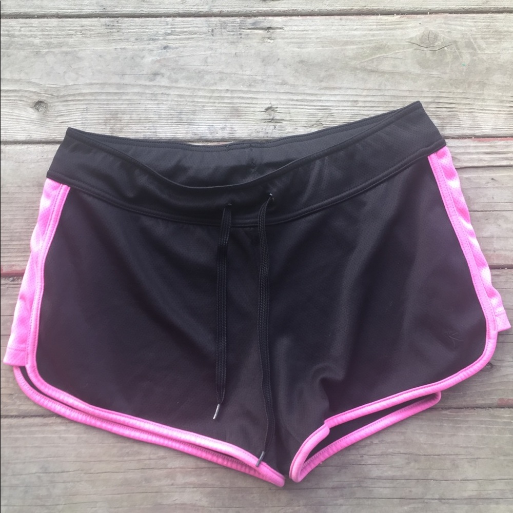 Women’s Medium Shorts